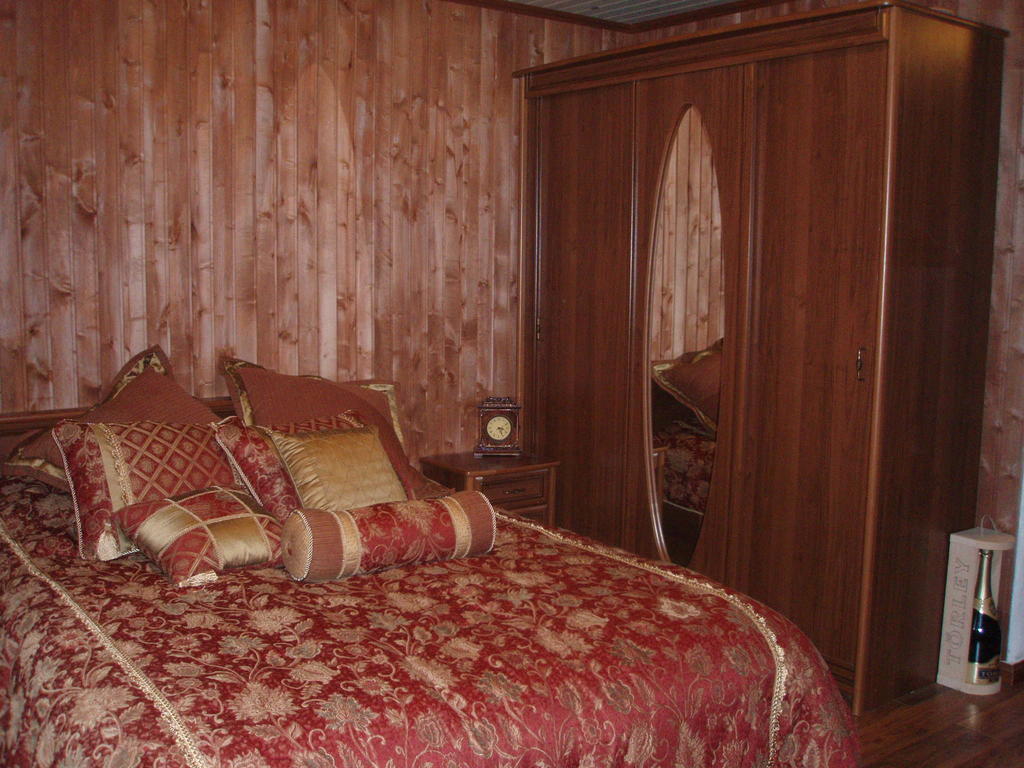 Krapi Guesthouse Treimani Room photo